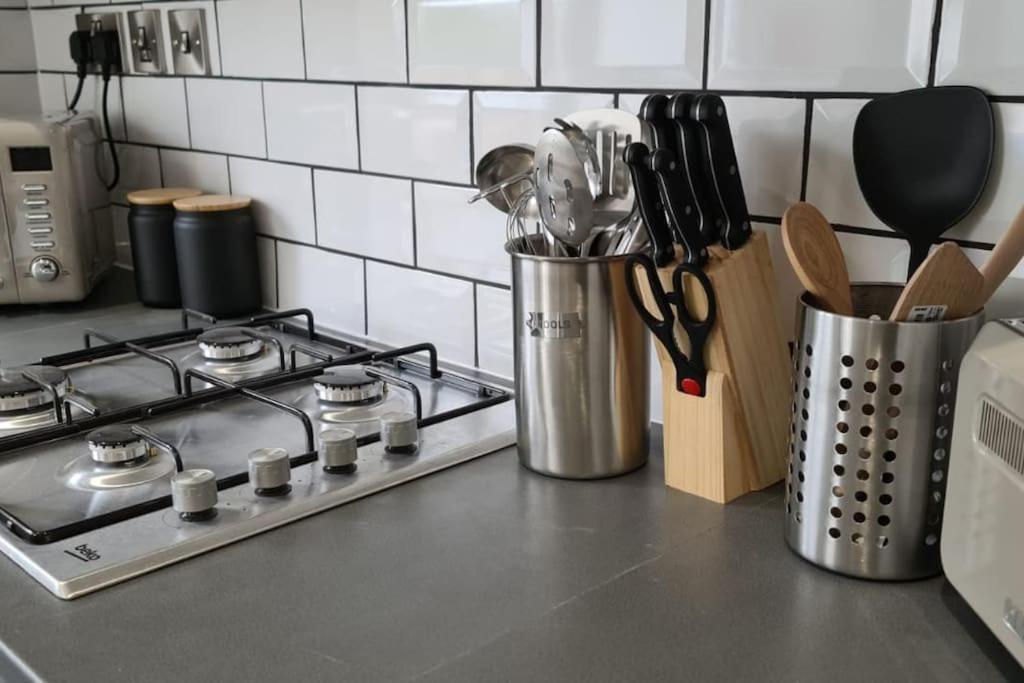 Morris Lodge, - 1 Bedroom, Free Wifi & Parking Apartment Southampton